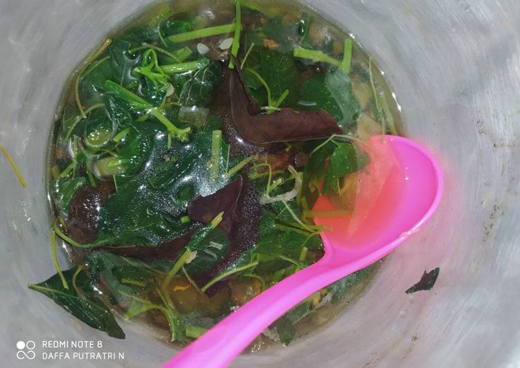 Cara Diet Makan di DimeJangan bening bayam, daun salam