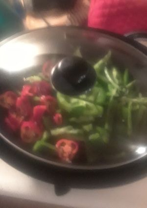 A picture of Crockpot Pollo alla Romana con Pepperoni.