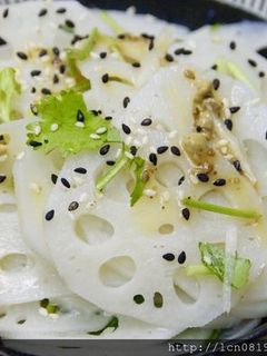 和風醬涼拌蓮藕片 的食譜成品照片