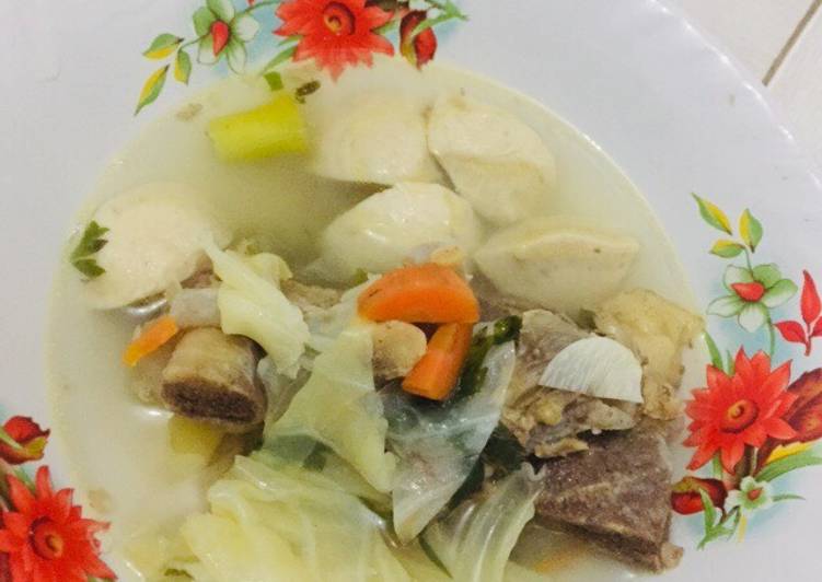 Sayur Sop Tulang Sapi dan Bakso