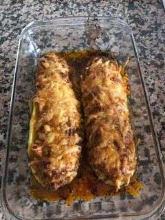 Una foto de Calabacín relleno de carne picada