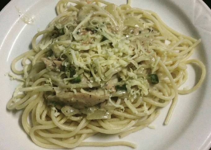 Recipe of Quick Creamy Tuna Pesto Pasta