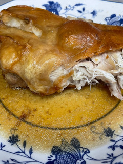 Una foto de Cochinillo al horno