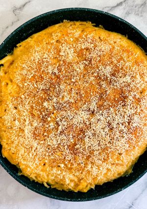 Prosciuttóval és mozzarellával töltött frittata recept fotója
