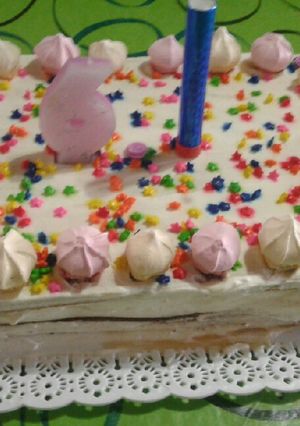 Una foto de Torta de cumpleaños 🎂 fácil