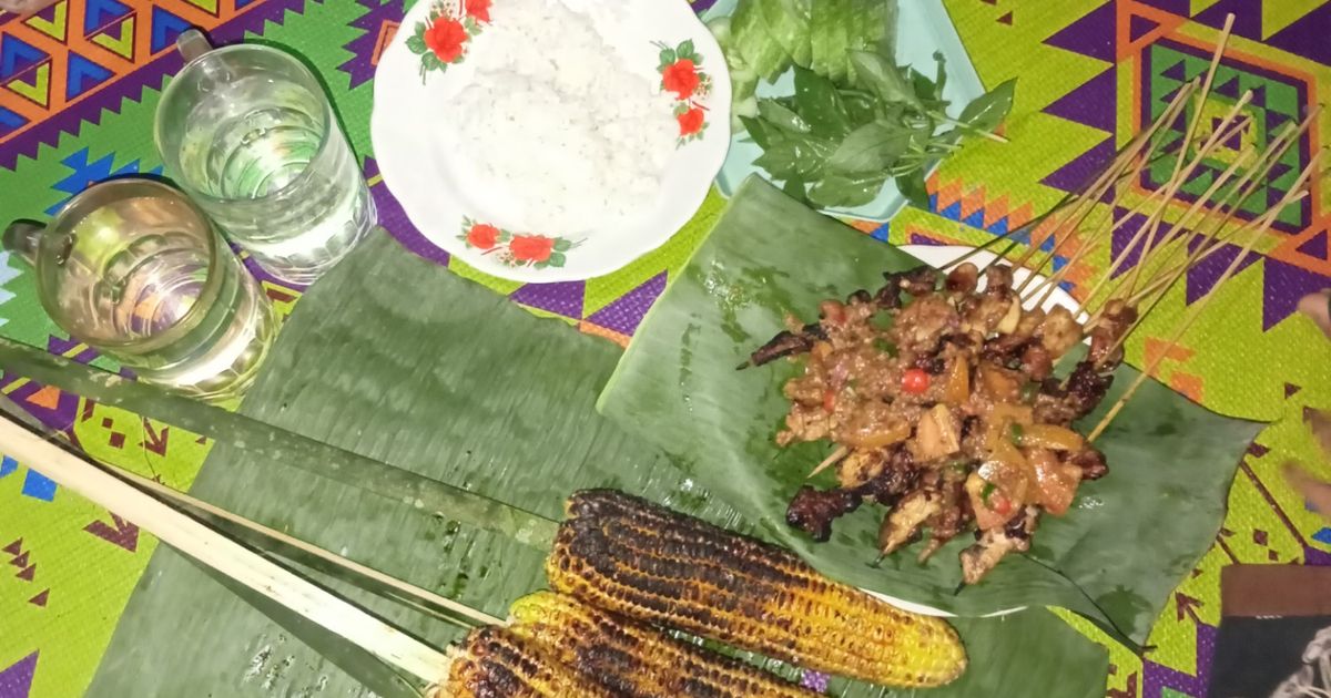 Sate Ayam Dan Jagung Bakar