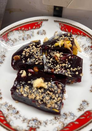 A picture of Beetroot halwa/barfi.