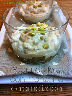 Una foto de Yogur de foie de oca con manzana caramelizada