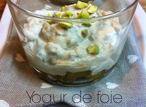 Foto principal de Yogur de foie de oca con manzana caramelizada