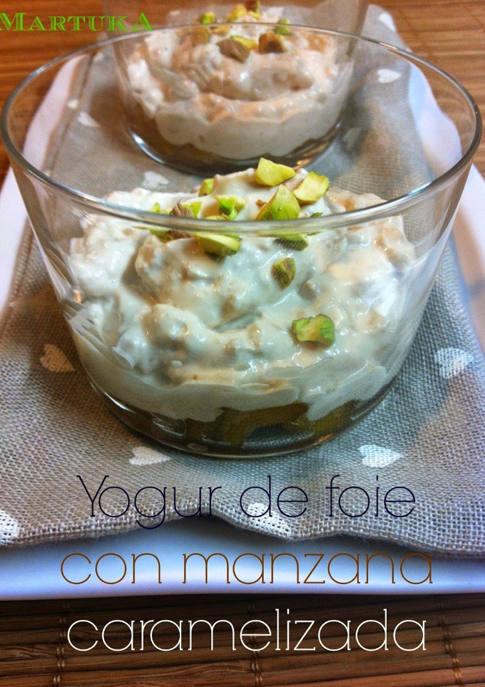 Una foto de Yogur de foie de oca con manzana caramelizada