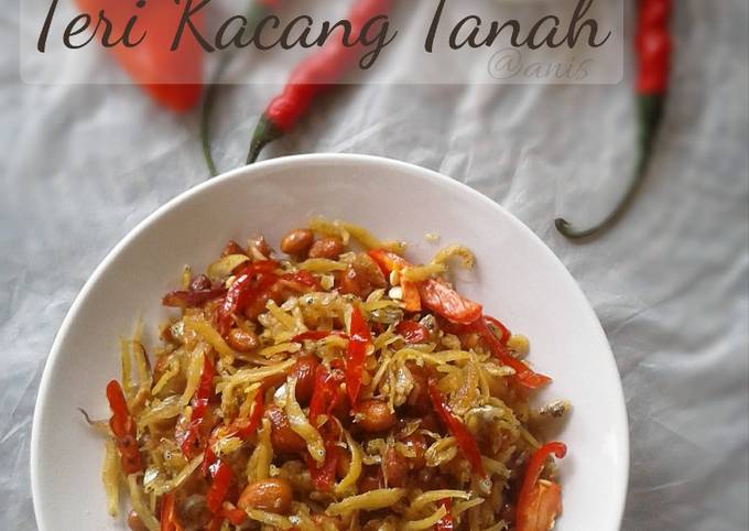 Kering Teri Kacang Tanah