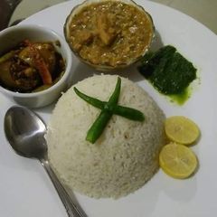 A picture of Daal Chawal😋.