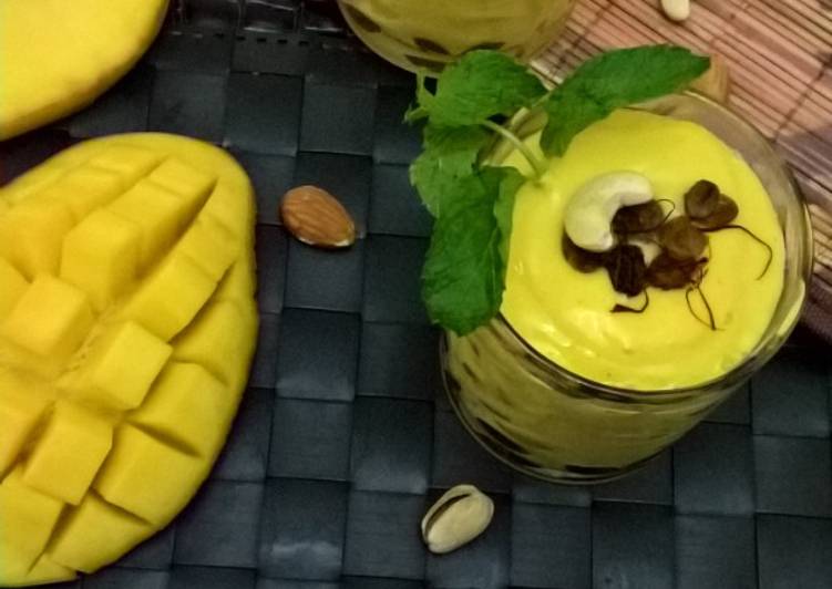 Recipe of Super Quick Homemade Mango Yogurt Smoothie