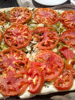 Una foto de Coca (Pizza de verdura)