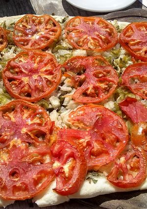 Una foto de Coca (Pizza de verdura)