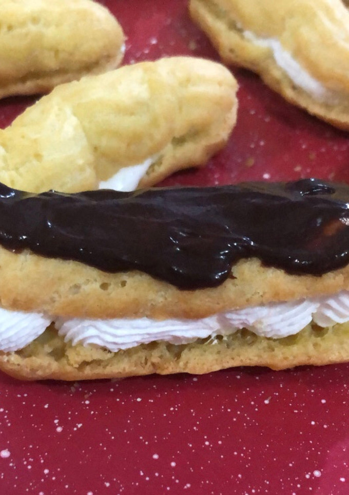 Una foto de Mini eclairs
