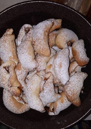 Gesztenyés, lekváros kifli recept fotója