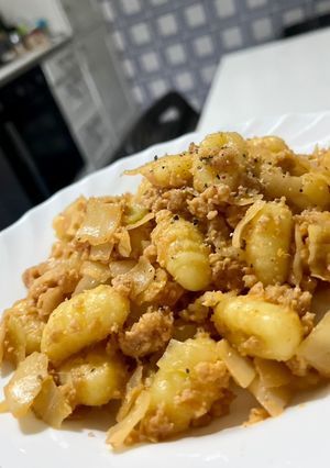 Foto di Gnocchi con cavolo cappuccio e macinato di soia
