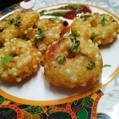 A picture of Sabudana Vada.