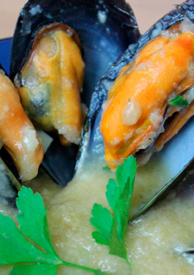 Una foto de Mejillones al Volcán | Mejillones en Salsa