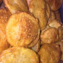 A picture of Potato chips pakora.
