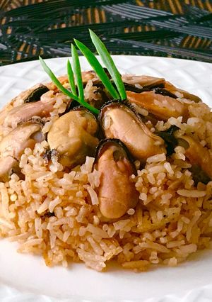 Hình của món Cơm Chiên Vẹm (Trai Đen).