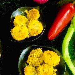 A picture of Besan ki Muthiya.