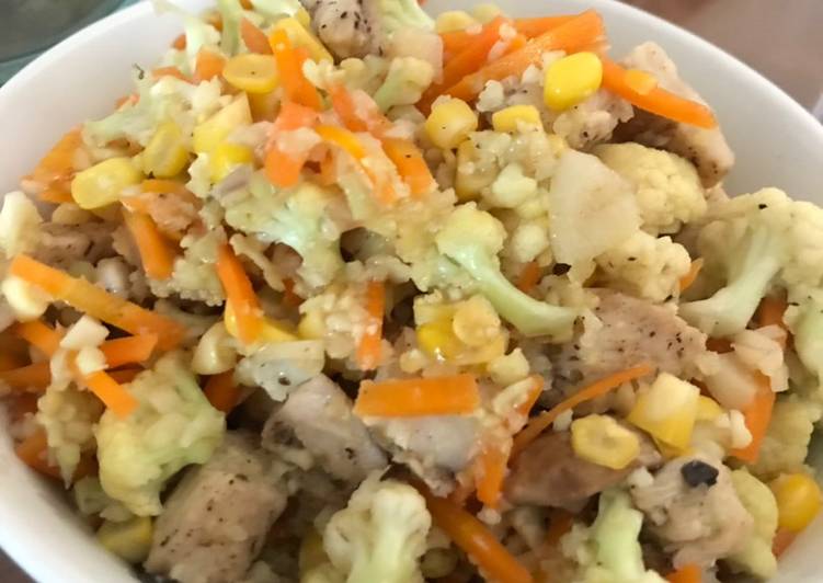 Cara Gampang Menyiapkan Cauliflower fried rice, Menggugah Selera