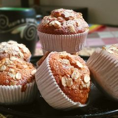 A picture of Carrot cup cake.