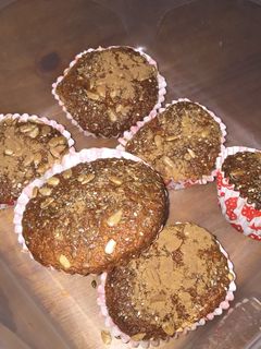 Una foto de Muffins integrales de manzana