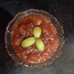 A picture of Angoor Ki chatni.