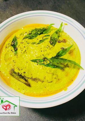 कोकोनट ग्रीन चटनी (coconut green chutney reicpe in Hindi) रेसिपी मुख्य फोटो