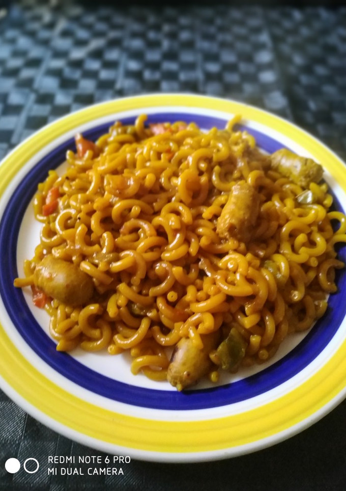 Una foto de Fideuá de longaniza