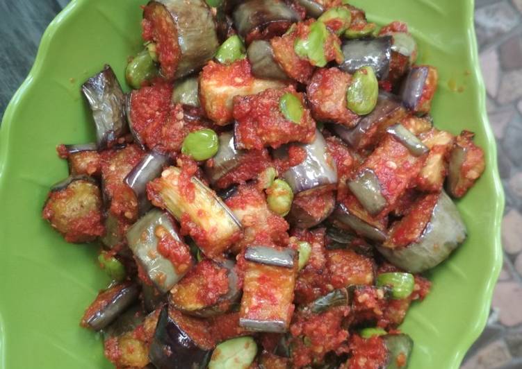 Proses Membuat Terong Sambal Pete yang Lezat Sekali