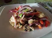 Una foto de ceviche almejas