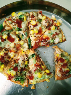ચીઝ પીઝા (Cheese pizza Recipe in Gujarati) રેસીપી મુખ્ય ફોટો