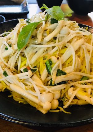 Hình của món Bún nghệ miền Trung.