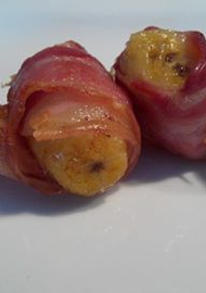 Una foto de Rollitos de platano y beicon