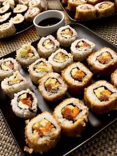 Una foto de Sushi vegetariano 🍱🥢