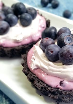 Une photo de Tartelettes au fromage et bleuets