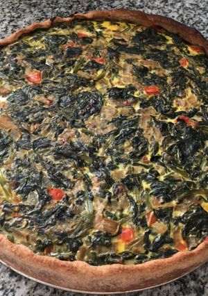 Una foto de Tarta tricolor de espinaca, ricota y calabaza