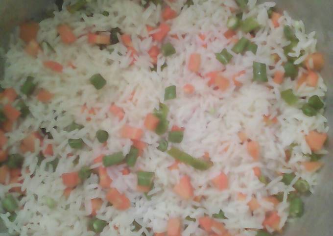 Carrot green beans rice