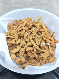 Foto resep 70. Kue Bawang Gunting Satu Telur