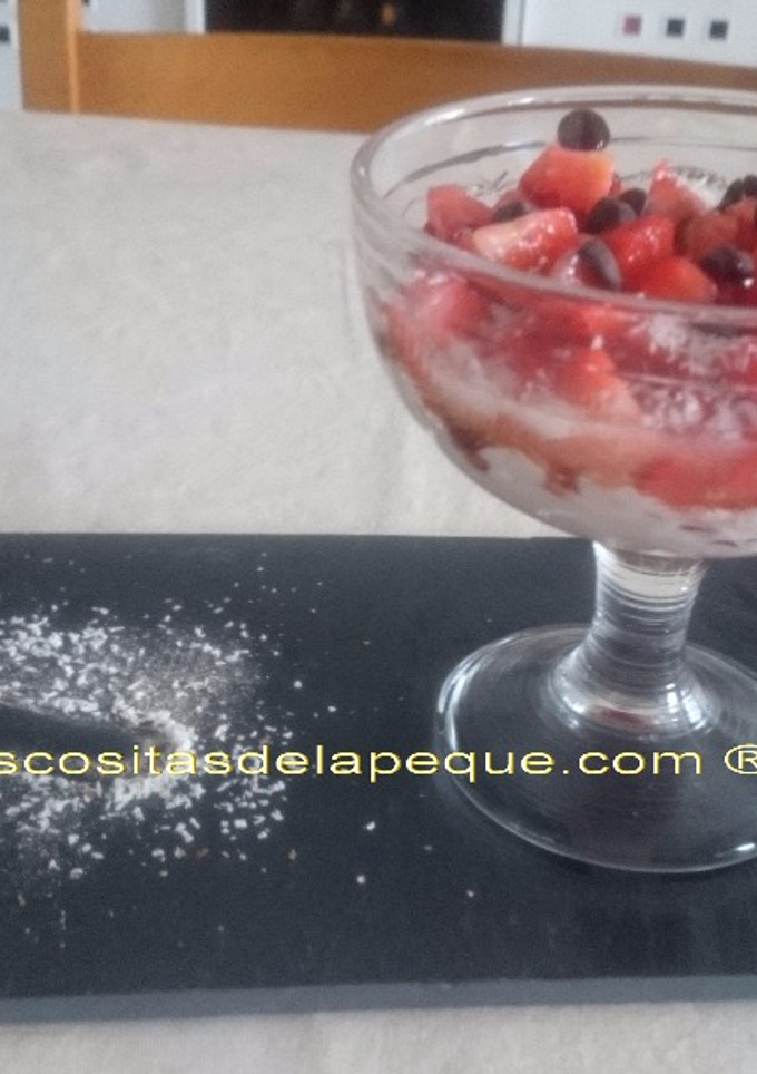 Una foto de Postre ligero de fresas
