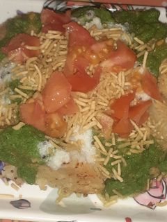 इडली चाट (idli chaat recipe in Hindi) रेसिपी मुख्य फोटो