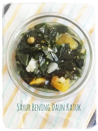 Cara Gampang Menyiapkan Resep  Sayur Bening Daun Katuk Telur yang Lezat, Enak Banget