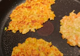 Galettes de courgettes croustillantes & légères