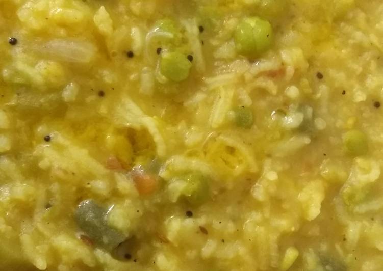 Recipe of Favorite Vegetable khichdi