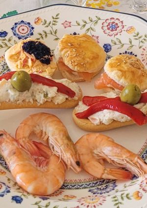 Una foto de Canapés de hojaldre y sésamo # Delantal Cookpad 2026