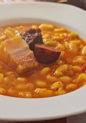 Foto principal de Fabada casera asturiana